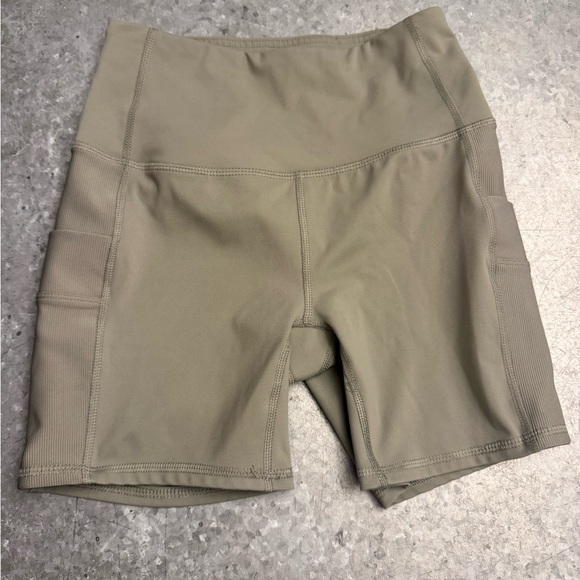 RBX Women's Olive Bike Shorts - Picture 1 of 4